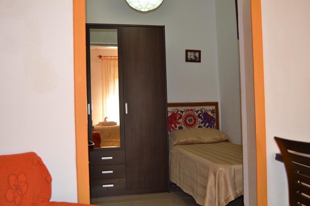 Casa Vacanze Laura Isola delle Femmine Exterior foto